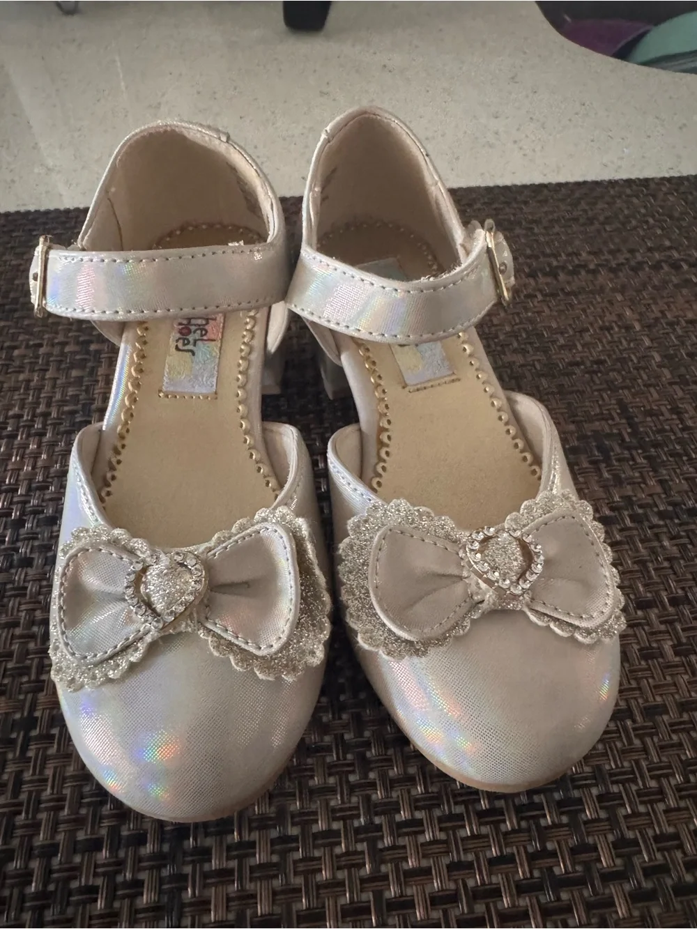 Rachels Shoes Girls Pearl Iridescent Bow Dress Shoes